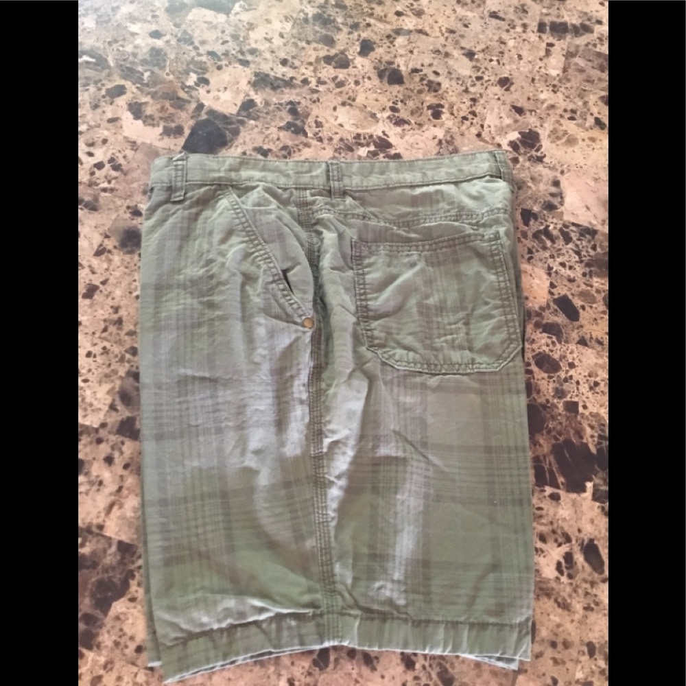 🚦3-$25🚦 Men’s Old Navy Green Plaid Shorts w/Pockets Sz 34
